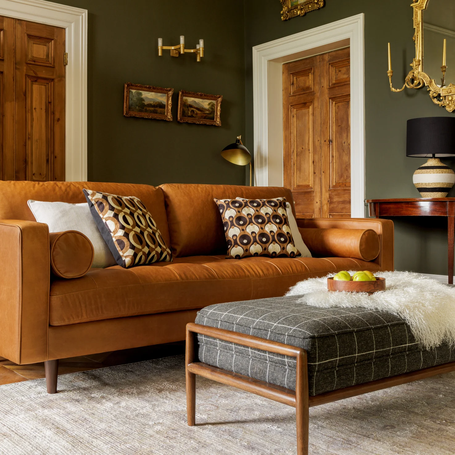Distressed Yellow Regal Rug - Jade - Image 3