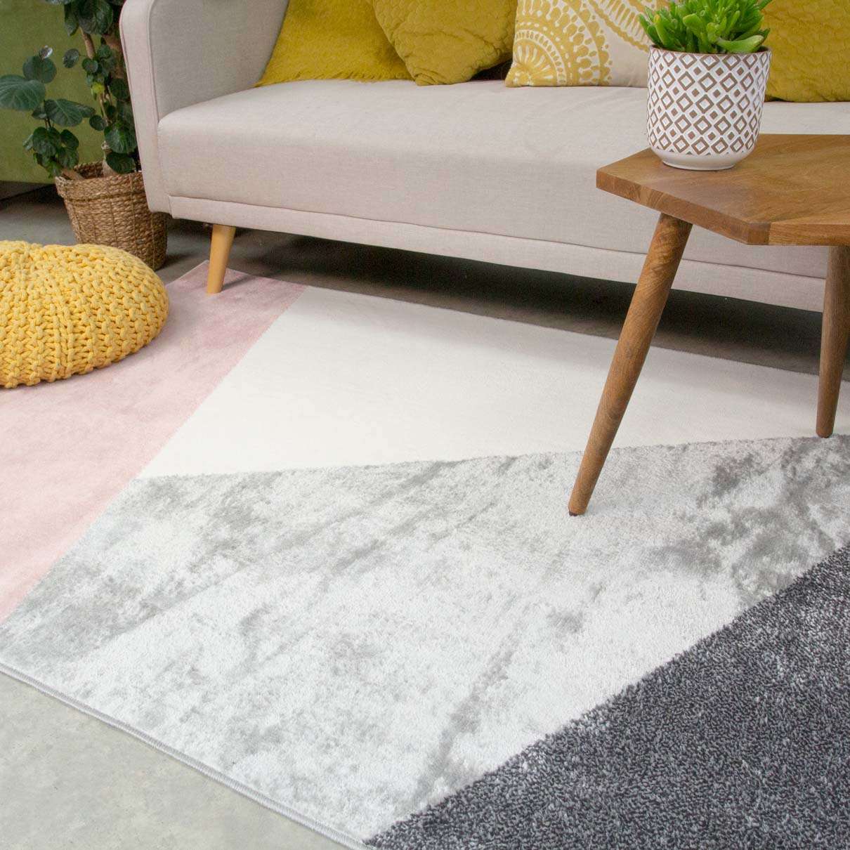 Pink Abstract Geometric Living Room Rug - Moderno - Image 2