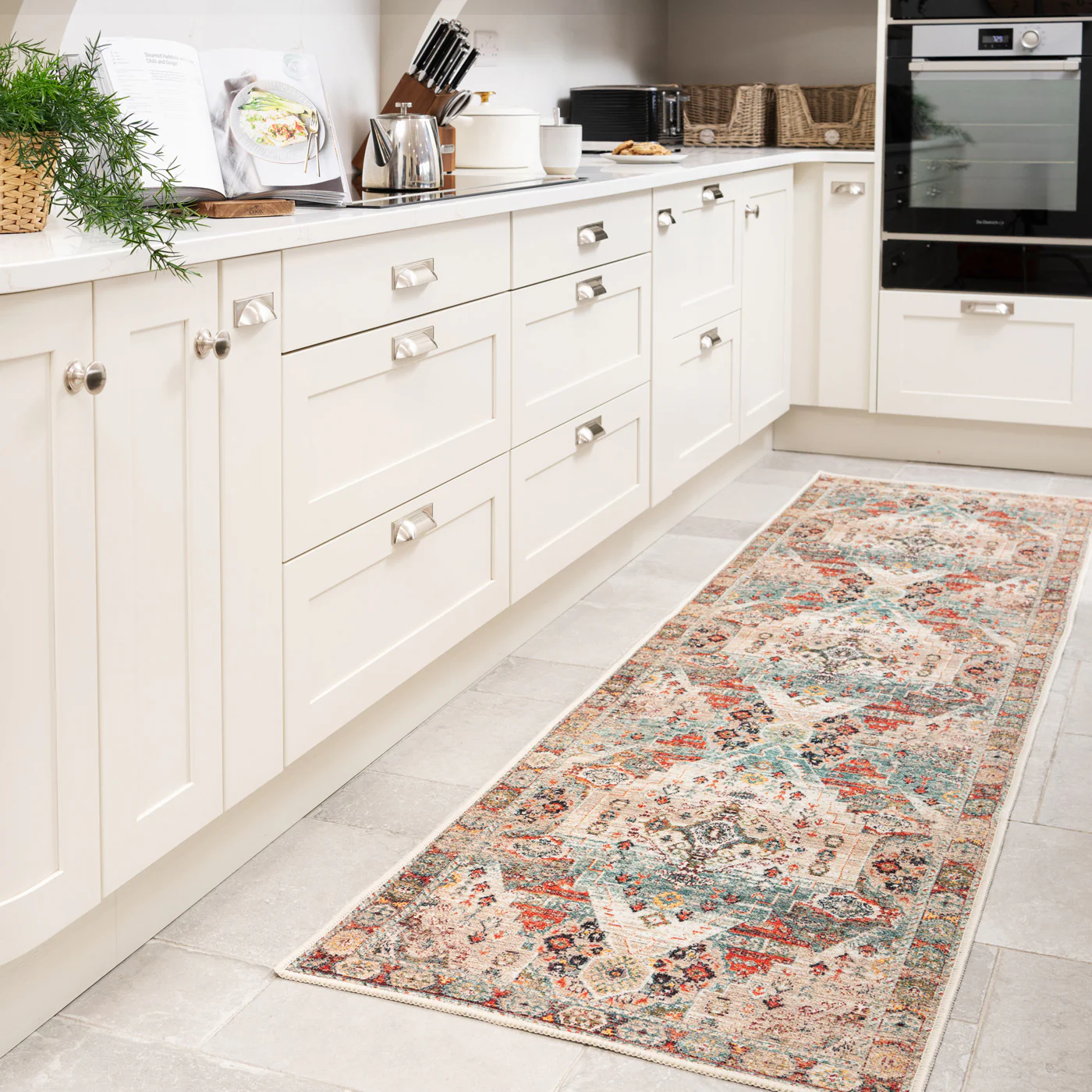 Traditional Medallion Washable Runner - Hue - Image 4