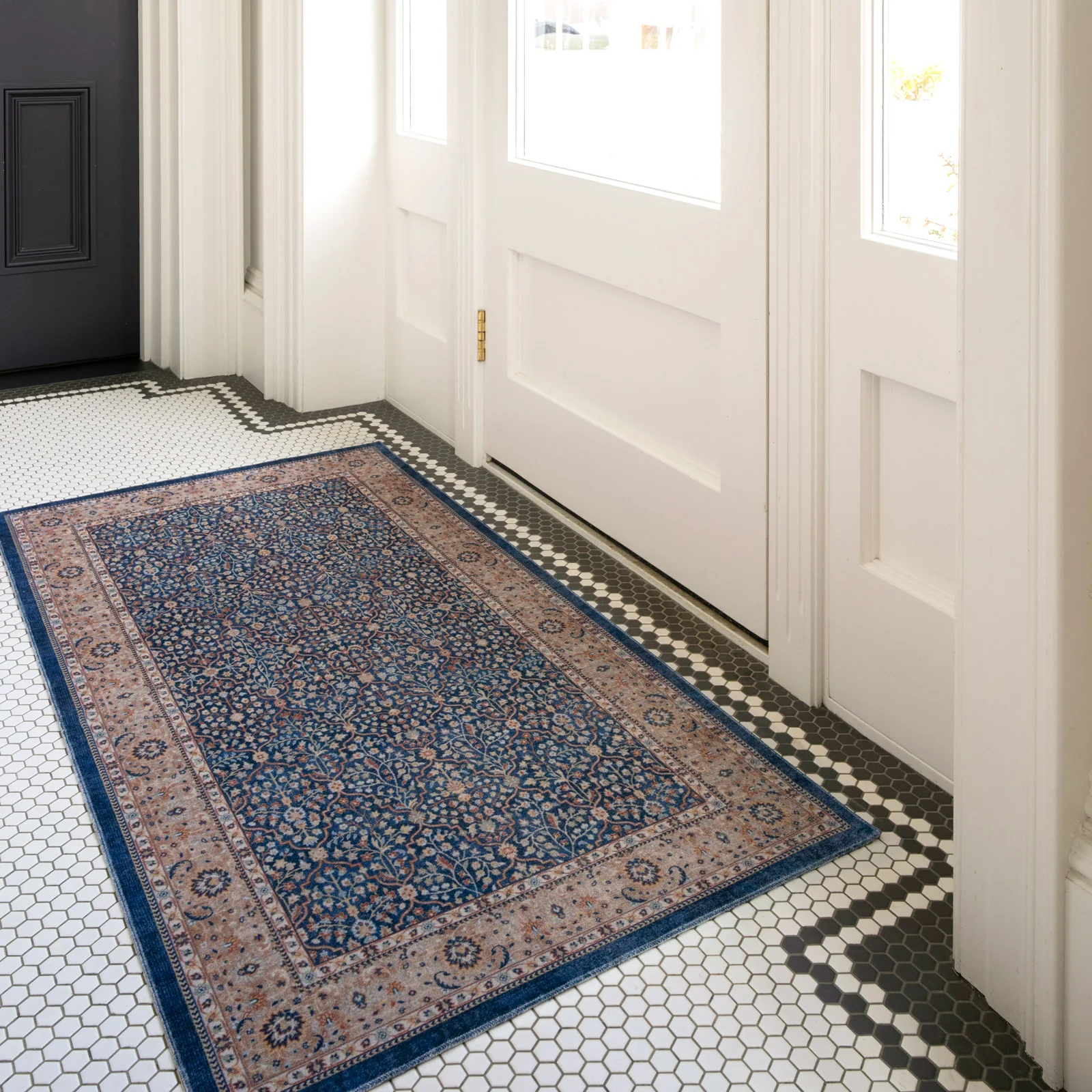 Washable Blue Persian Style Rug - Leela - Image 5